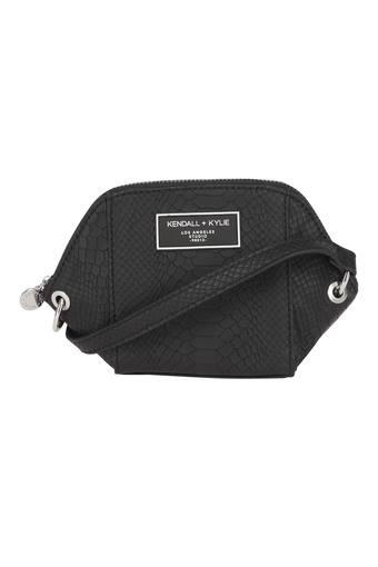 sling bags shoppers stop