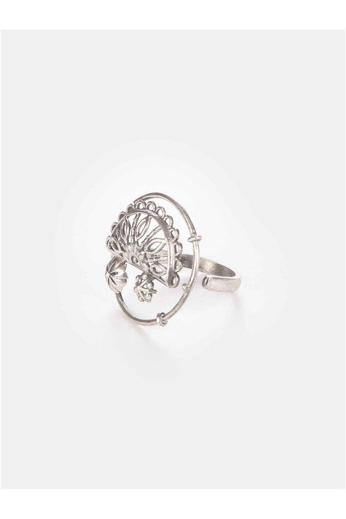 Buy SHAYA BY CARATLANE Oxidised 925 Silver Phuli Inspired Ring