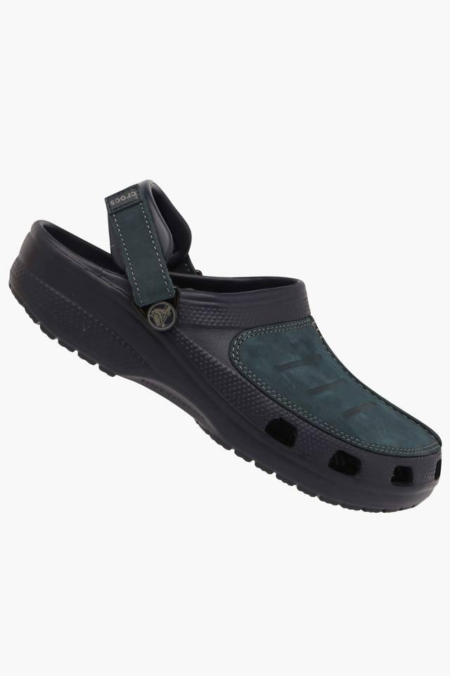 Shoppers discount stop crocs