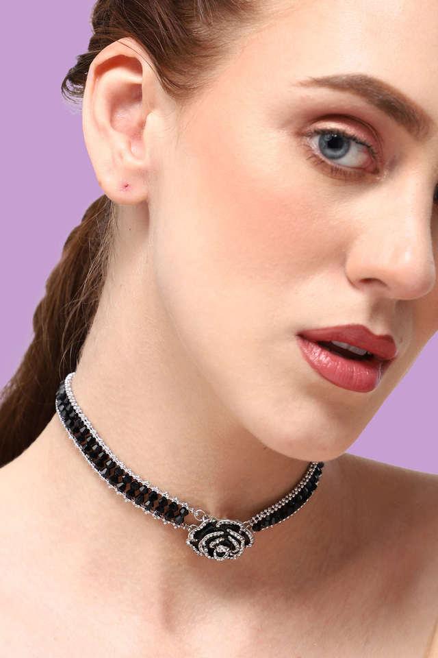 Sterling silver neck torque | Neck choker | Silver necklace | Neck band | —  Discovered