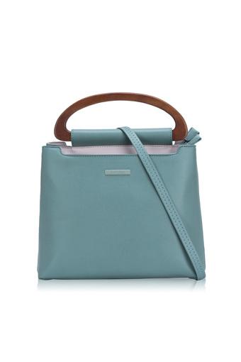 caprese bags shoppers stop