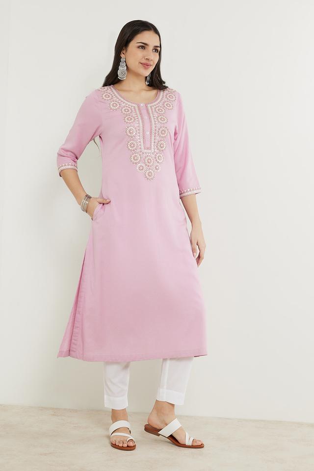 Women s Kurtas Buy Kurtas For Women Online Shoppers Stop