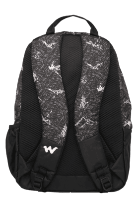 Wildcraft bags hotsell black and white