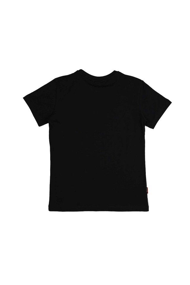 Plain black shop t shirt boy