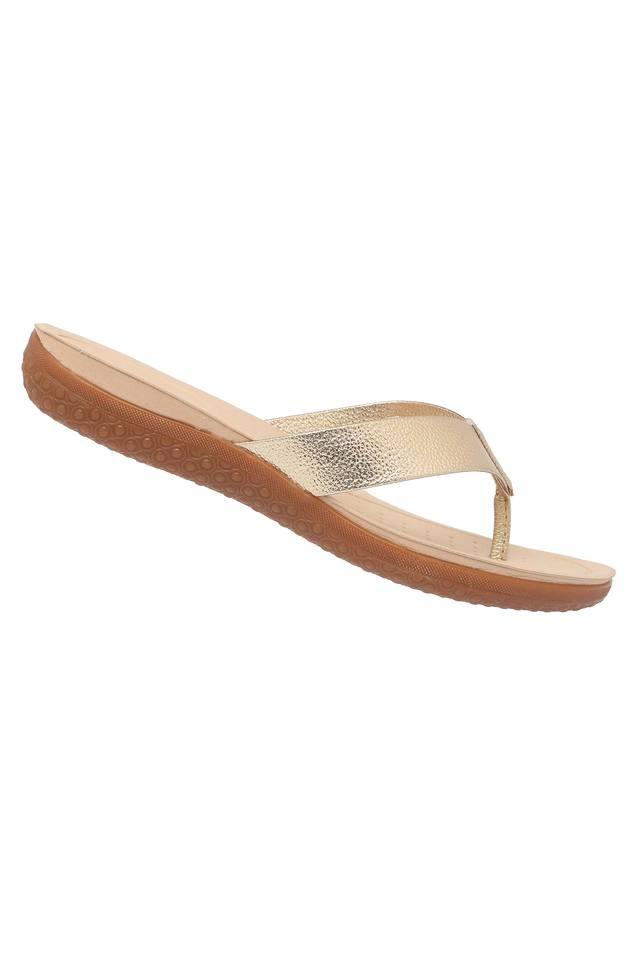 Clarks Rosilla Trent Flat Sandals (Bronze) - 4+ in Chennai at best price by Shoppers  Stop (Temporarily Closed Down) - Justdial