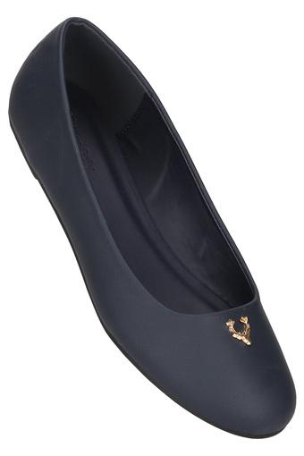 allen solly slip on shoes