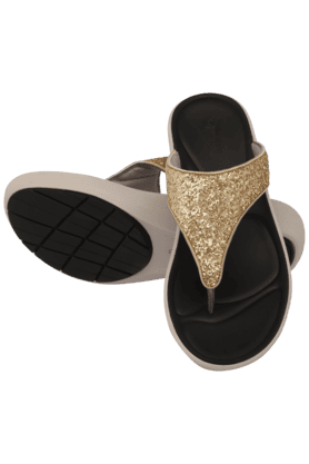 Clarks gold flip discount flops