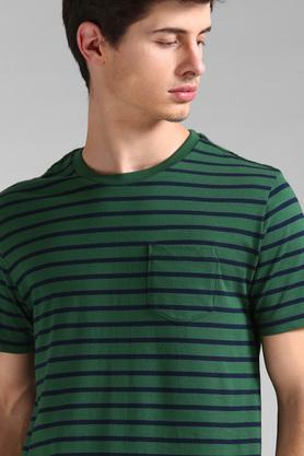 Gap mens pocket clearance tee