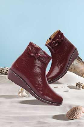 Maroon boots sales