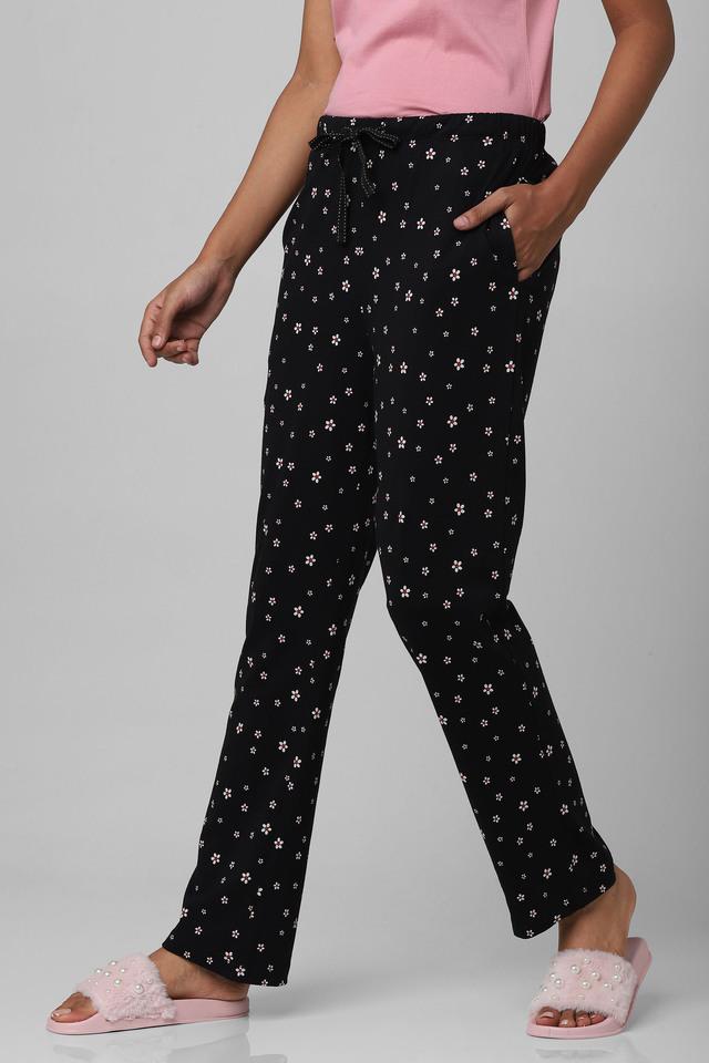 Women Printed Black Viscose Lounge Capri Pants, 48% OFF