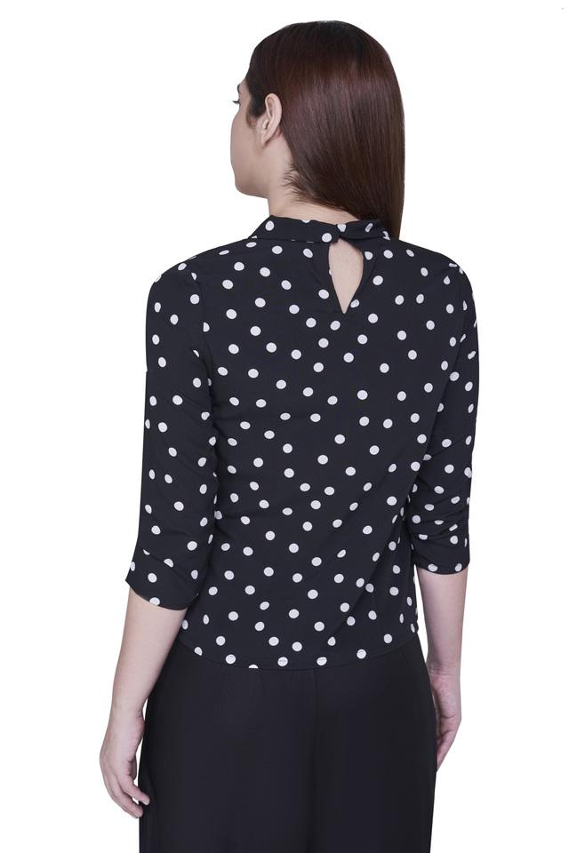 Black polka dot t sales shirt