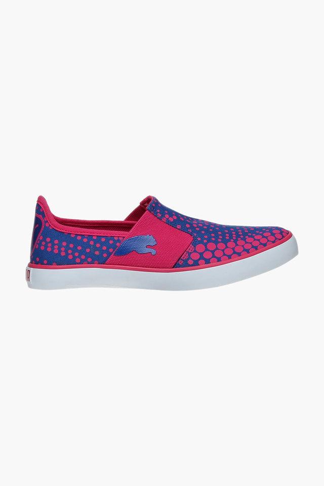 Puma canvas shop slip on shoes