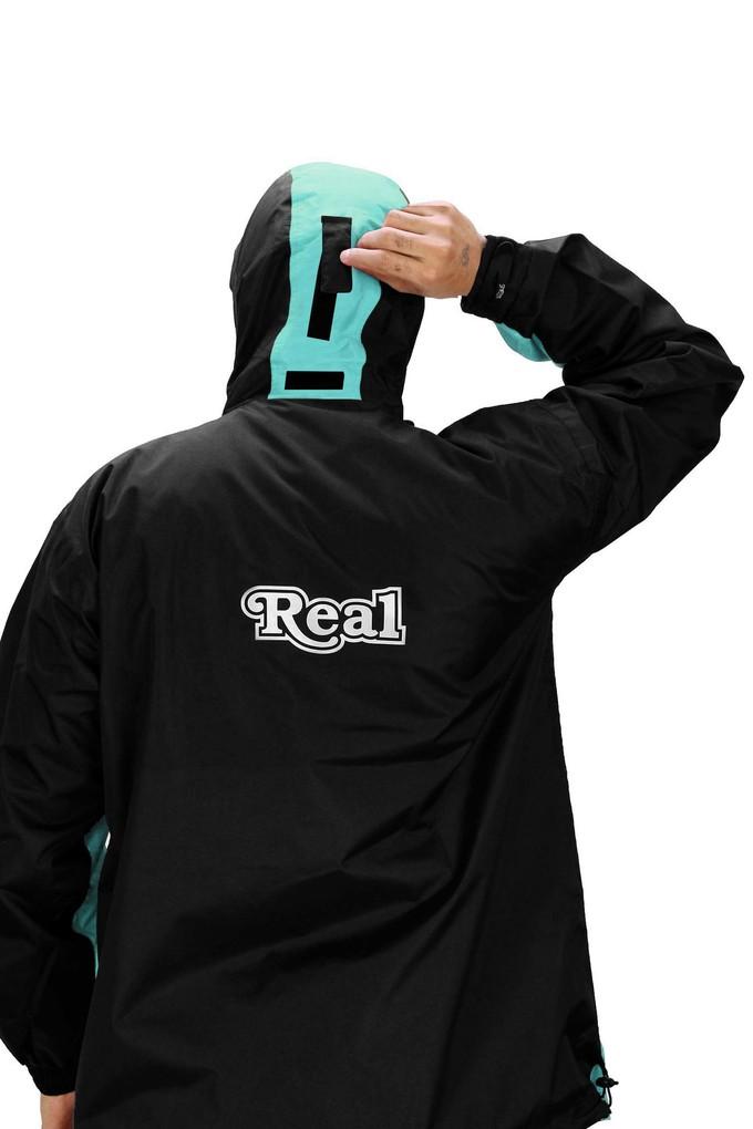 Real store raincoat online