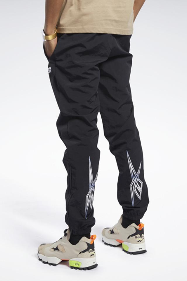 Skechers Black Regular Fit Sports Trackpants