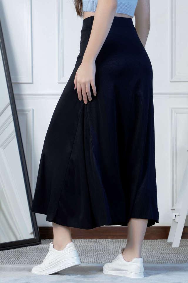 Black skirt mid clearance thigh