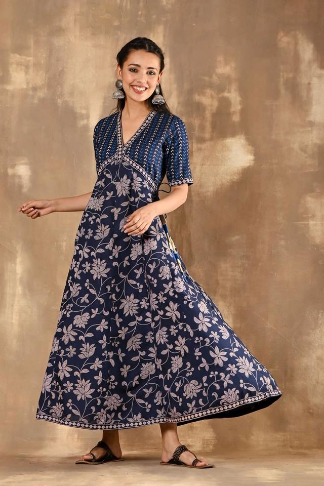 Shoppers stop hot sale ethnic wear