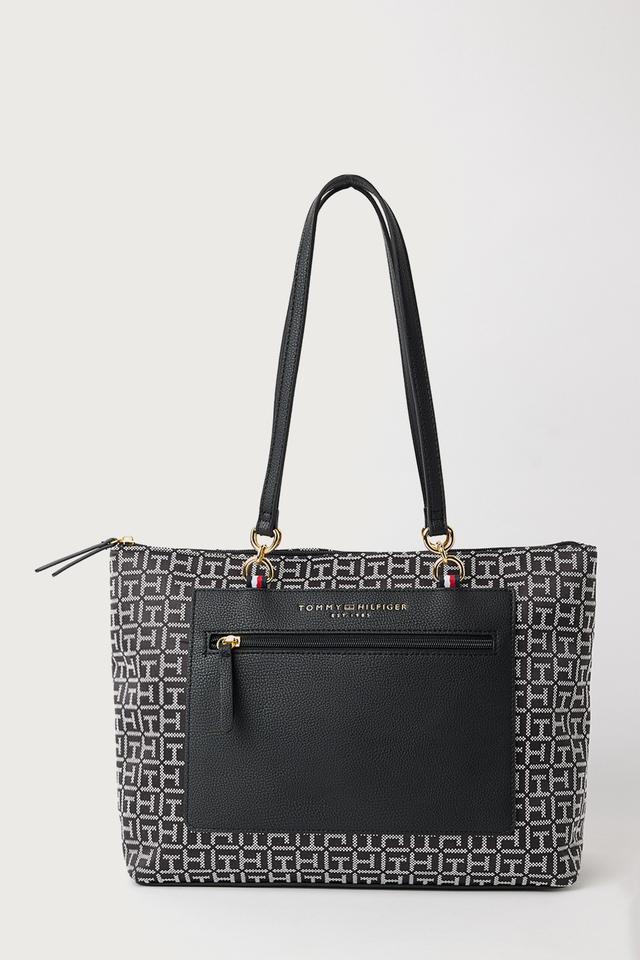 Tommy hilfiger bags shoppers stop top