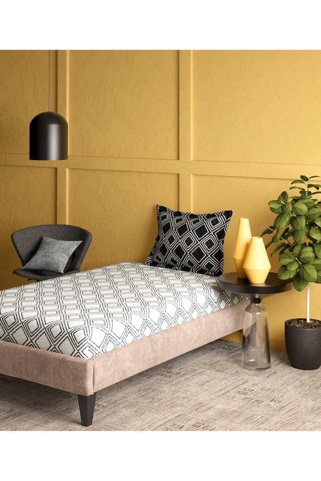 Buy PORTICO Printed 80 GSM White Color Single Size Comforter Shoppers