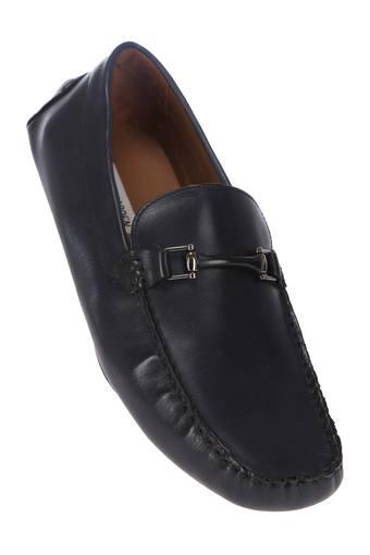 steve madden slip on loafer