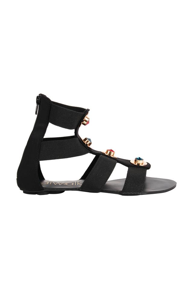 CATWALK Women Textured Velcro-Strap Sandals | Lifestyle Stores | Magarpatta  | Pune