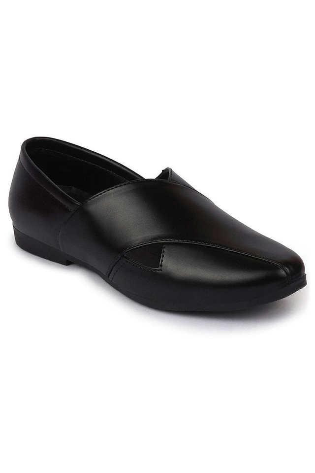 Shoppers stop casual shoes hotsell