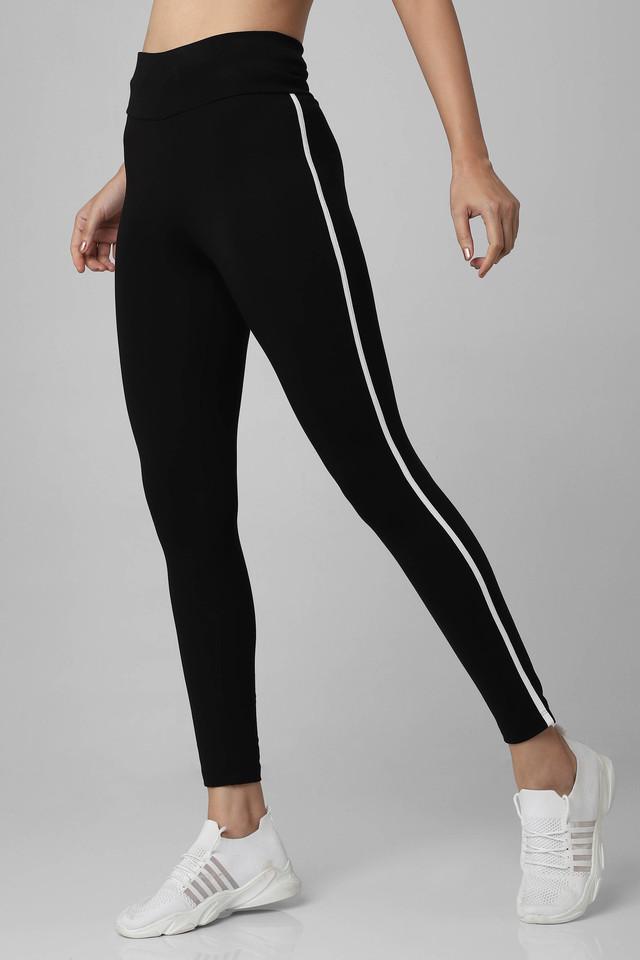 Nike Pro Women's Mid-Rise 7/8 Leggings with Pockets. Nike.com