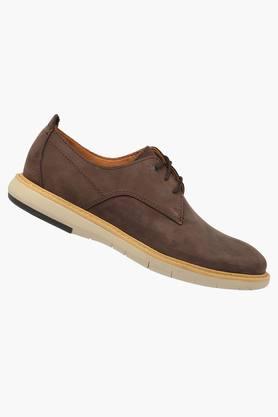 Clarks brown 2025 casual shoes