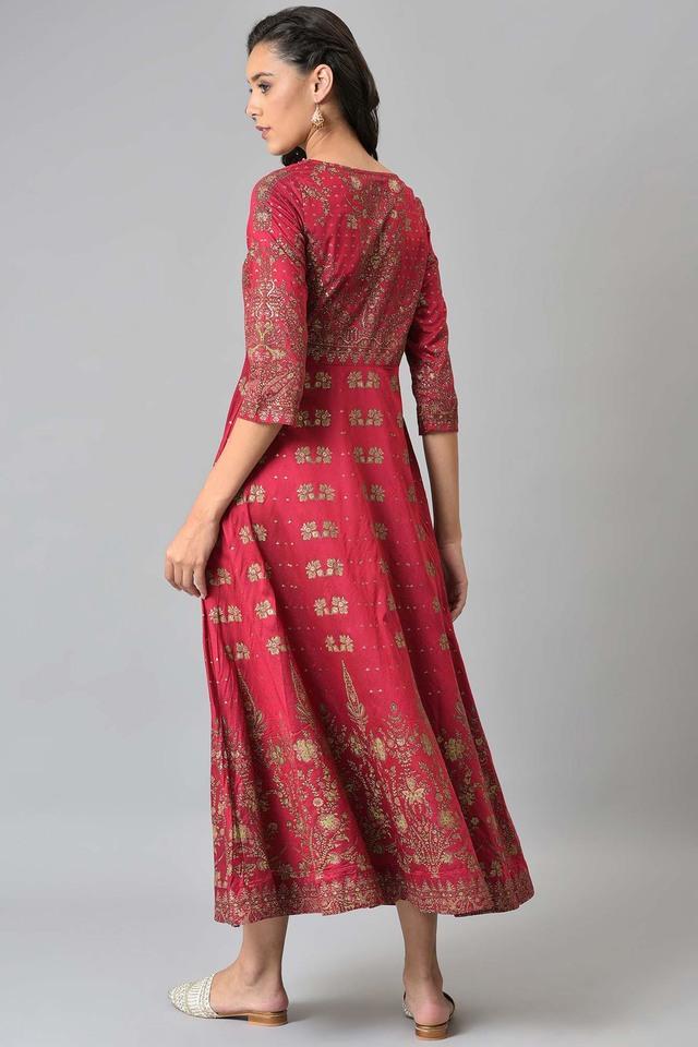 W deals ethnic wear