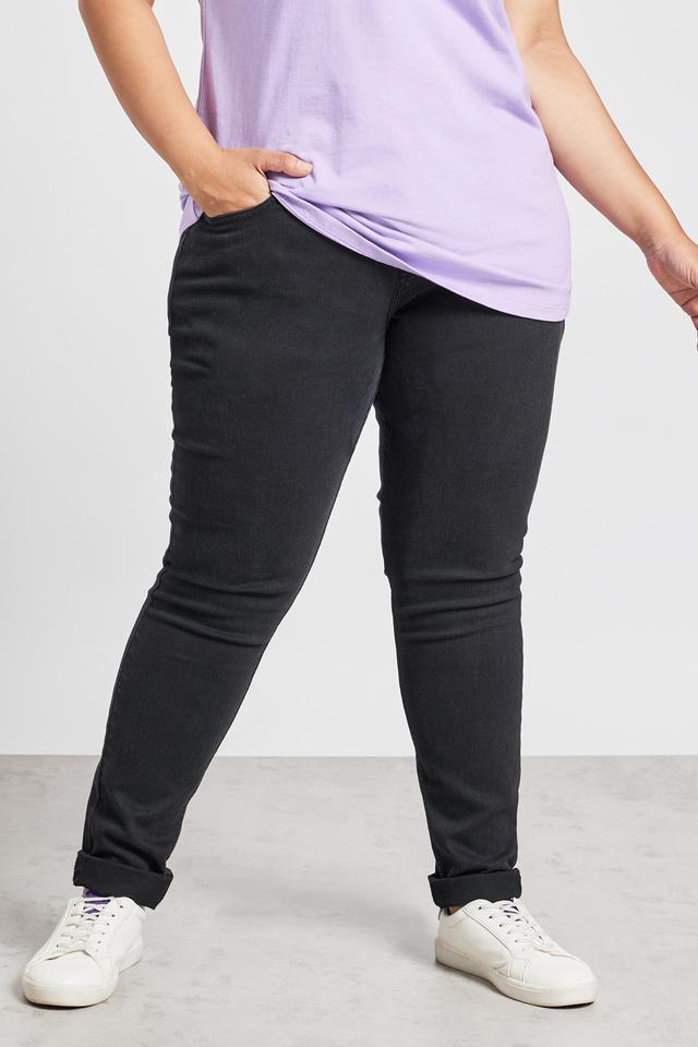 Black skinny 2024 pants plus size