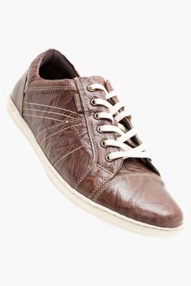 Red tape best sale brown casual shoes