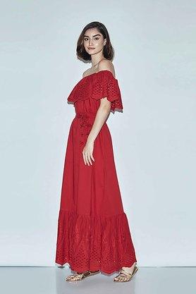 COVER STORY - Red Dresses - 1