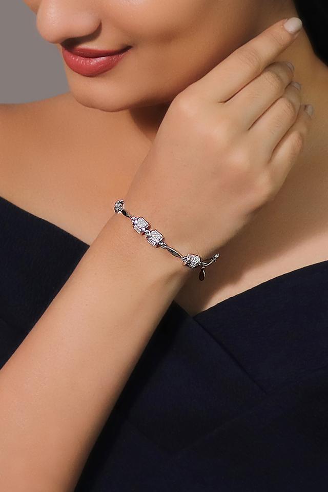 Silver Classy Link Bracelet For Him by GIVA Jewellery