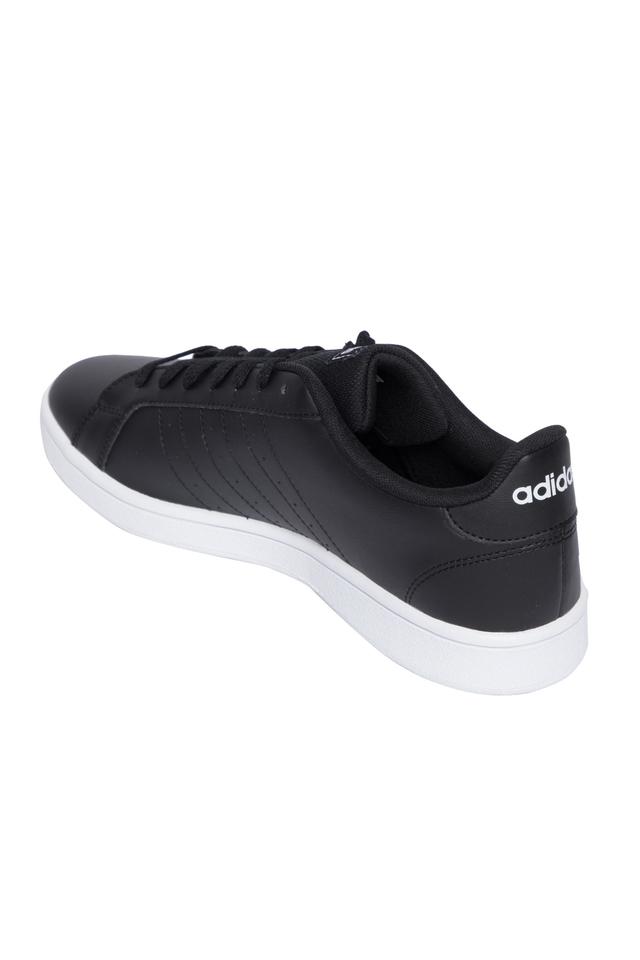 GRAND COURT BASE Men Lace Up Sneakers