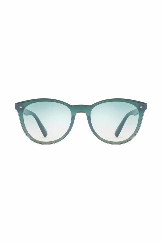 Polarized Sunglasses, Aviators, & More: 9 On-Trend Options | theSkimm