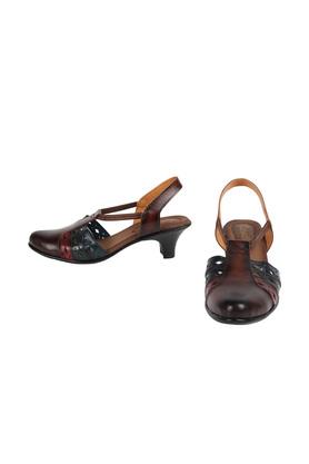 Catwalk hot sale flats snapdeal