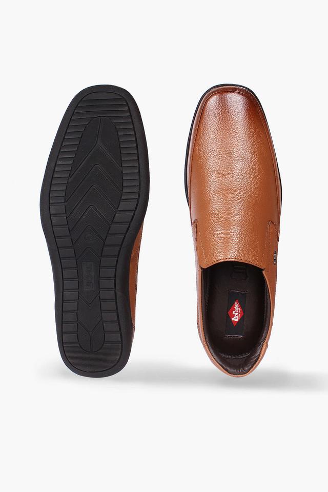 Lee cooper shoes shoppers stop online