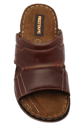 Red tape 2024 chappals online