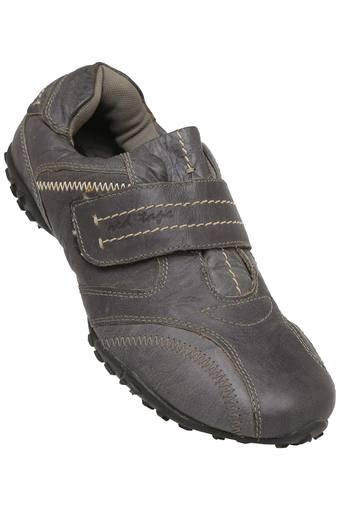 mens house shoes with velcro fastening