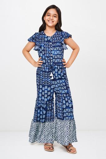 traditional jumpsuit attire