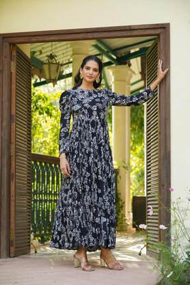 Buy SCAKHI Floral Round Neck Cotton Women s Maxi Dress Shoppers Stop