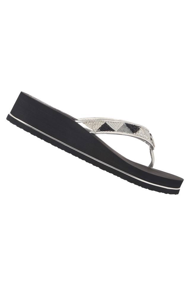 Guess discount black wedges