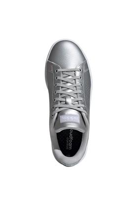 Adidas advantage best sale sneaker silver