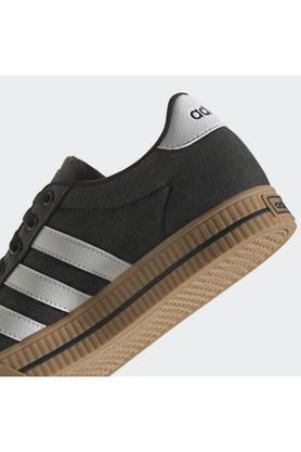 Adidas daily wear top shoes