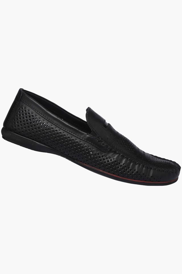 Red tape shoes black clearance formal