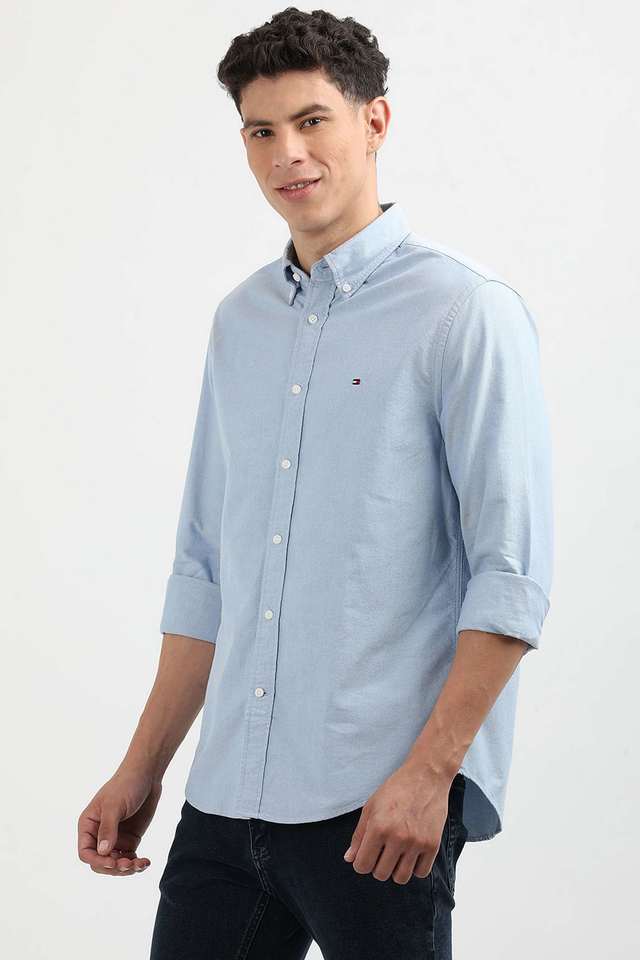 Buy TOMMY HILFIGER Blue Solid Cotton Regular Fit Men s Casual Shirt Shoppers Stop