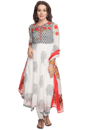 Long churidar hot sale for women