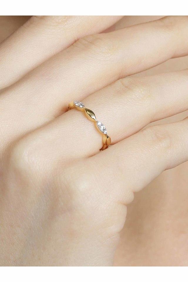 Gold ring for store women under 3000