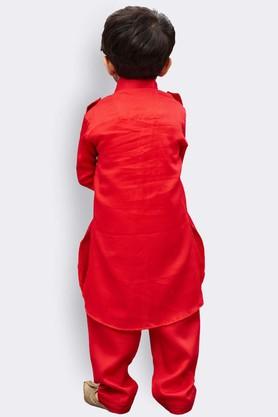 VASTRAMAY - Red Kurta Pyjama Set - Main