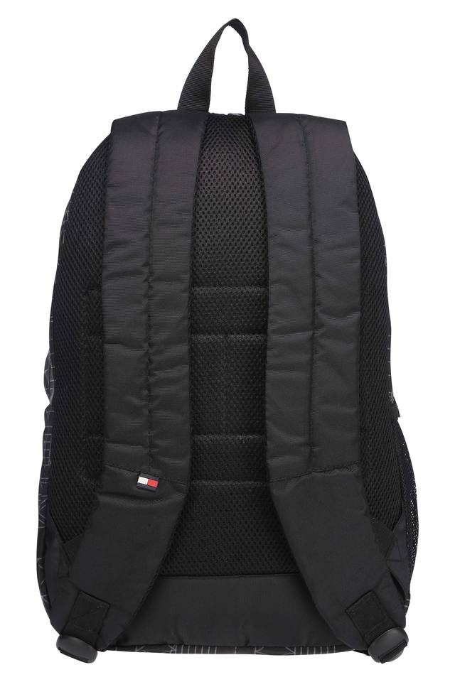 All black deals tommy hilfiger backpack