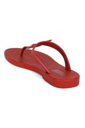 Ipanema best sale red sandals